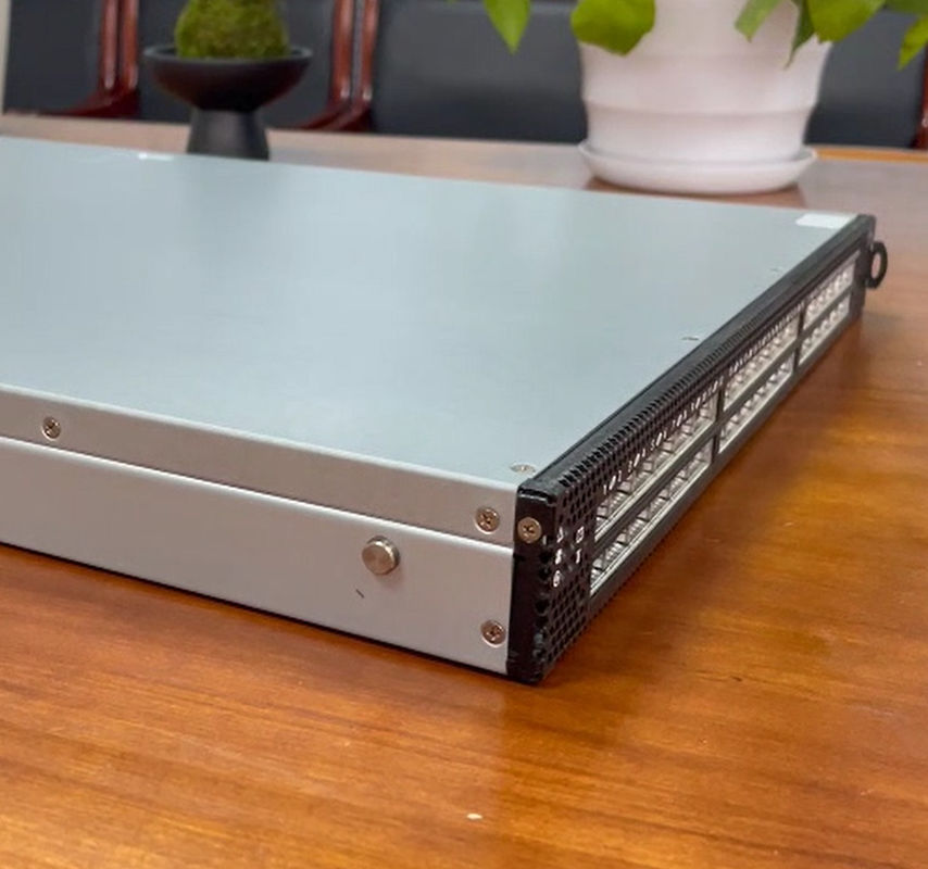 40 पोर्ट मेलनॉक्स इन्फिनिबैंड स्विच गैर अवरुद्ध प्रबंधित HDR 200Gb/S MQM8700-HS2F
